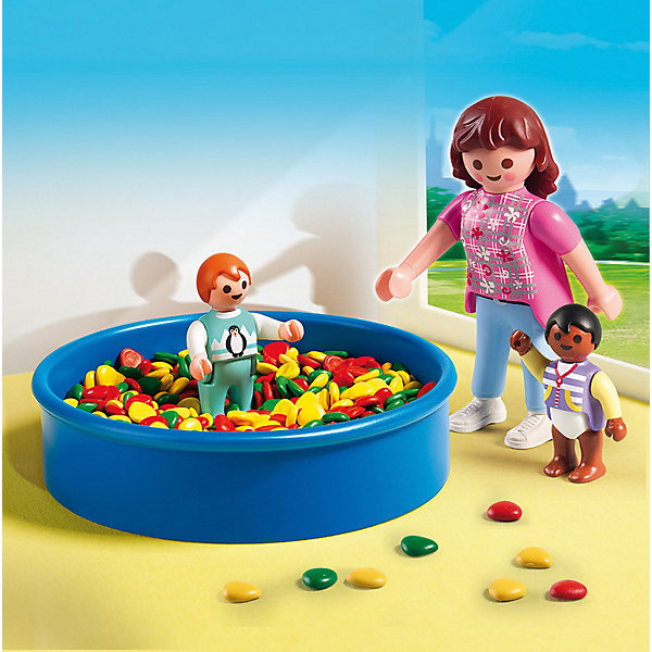PLAYMOBIL 5572 Детский сад: Игровая площадка с шариками PLAYMOBIL 5572 Детский сад: Игровая площадка с шарикамиПластмассовые конструкторы<br>Конструктор PLAYMOBIL (Плеймобил) 5572 Детский сад: Игровая площадка с шариками - находка для заботливых родителей! Конструктор Вашего крохи должен быть именно таким: красочным, безопасным и очень привлекательным. Серия Детский сад особенно понравится девчонкам, ведь они обожают укачивать, воспитывать и играть с малышами. В наборе Игровая площадка с шариками ребенок найдет фигурки мамы и малышей, которые весело играют в манеже с шариками. Мама не оставляет крошек без присмотра ни на минуту. Малыши стали резвиться и выбросили разноцветные шарики из манежа. Мама обязательно объяснить крошкам, что после игры нужно сложить шарики на место. С помощью этого замечательного набора Вы в игровой форме сможете приучить своего ребенка к порядку. Создай интересные сюжеты с набором Игровая площадка с шариками или объедини его с другими наборами серии и игра станет еще интереснее. Придумывая замечательные сюжеты с деталями конструктора, Ваш ребенок развивает фантазию учится заботе о малышах и просто прекрасно проводит время!<br><br>Дополнительная информация:<br><br>- Конструкторы PLAYMOBIL (Плеймобил) отлично развивают мелкую моторику, фантазию и воображение;<br>- В наборе: 3 минифигурки (мама, два малыша), манеж, разноцветные шарики;<br>- Количество деталей: 4 шт;<br>- Материал: безопасный пластик;<br>- Размер минифигурки мамы: 7,5 см;<br>- Размер упаковки: 53 х 16 х 16,5 см<br><br>Конструктор PLAYMOBIL (Плеймобил) 5572 Детский сад: Игровая площадка с шариками можно купить в нашем интернет-магазине.<br><br>Ширина мм: 153<br>Глубина мм: 152<br>Высота мм: 53<br>Вес г: 110<br>Возраст от месяцев: 48<br>Возраст до месяцев: 120<br>Пол: Унисекс<br>Возраст: Детский<br>SKU: 3536846