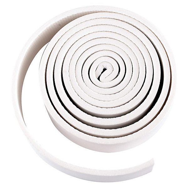 Защитная лента PROTECTING TAPE, Happy Baby Защитная лента PROTECTING TAPE, Happy BabyБлокирующие и защитные устройства для дома<br>Защитная лента PROTECTING TAPE, Happy Baby (Хэппи Бэби) – убережет активного малыша от всевозможных травм.<br>Защитная лента PROTECTING TAPE предназначена для смягчения углов и других острых граней. Защитная лента имеет хороший липкий слой и легко может приклеиться к любой поверхности.<br><br>Дополнительная информация:<br><br>- Материал: этиленвинилацетат <br>- Длина ленты: 2 м.<br>- Ширина ленты: 3,5 см.<br><br>Защитную ленту PROTECTING TAPE, Happy Baby (Хэппи Бэби) можно купить в нашем интернет-магазине.<br><br>Ширина мм: 340<br>Глубина мм: 158<br>Высота мм: 250<br>Вес г: 80<br>Возраст от месяцев: 0<br>Возраст до месяцев: 36<br>Пол: Унисекс<br>Возраст: Детский<br>SKU: 3564209