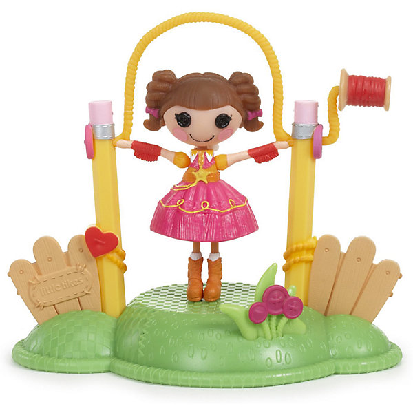 Кукла Веселый спорт: Скакалка, Mini Lalaloopsy Кукла Веселый спорт: Скакалка, Mini LalaloopsyПопулярные игрушки<br>Куколка Веселый спорт: Скакалка (Jump Rope), Mini Lalaloopsy (Мини Лалалупси) весело прыгает через скакалку, стоит только начать ее крутить. Серия Веселый спорт позволит Вам создать целую спортивную площадку у себя дома. Маленькие куколки сильные и подвижные: помогая куколкам осваивать новые снаряды и приобщайся к спорту. Тогда жизнь Lalaloopsy (Лалалупси) станет еще интереснее! Куколка Скакалка (Jump Rope) очень веселая, она может целый день прыгать через веревочку и никогда не устанет.<br>В комплекте с куколкой есть площадка с забором на котором натянута скакалка. Девчонок обязательно заинтересует эта задорная куколка!<br><br>Дополнительная информация:<br><br>- В наборе: кукла, аксессуар;<br>- Прививает любовь к спорту;<br>- Идеальный подарок для малышки;<br>- Развивает фантазию и воображение;<br>- Игрушка упакована в очаровательную подарочную коробочку;<br>- Материалы: пластик;<br>- Высота куколки: 7,5 см;<br>- Размеры упаковки: 20,5 х 17,5 х 9,5 см;<br>- Вес: 238 г<br><br>Куклу Веселый спорт: Скакалка (Jump Rope), Mini Lalaloopsy (Мини Лалалупси), можно купить в нашем интернет-магазине.<br><br>Ширина мм: 205<br>Глубина мм: 175<br>Высота мм: 95<br>Вес г: 238<br>Возраст от месяцев: 36<br>Возраст до месяцев: 84<br>Пол: Женский<br>Возраст: Детский<br>SKU: 3786829