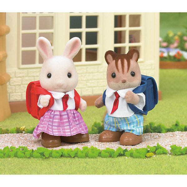 Набор Школьные друзья, Sylvanian Families Набор Школьные друзья, Sylvanian FamiliesSylvanian Families<br>Sylvanian Families (Сильваниан Фэмилис) - целый мир, в котором живут маленькие милые зверята - кролики, белки, медведи, лисы и многие другие. У каждого из них есть дом. Неразлучные друзья, кролик и бельчонок обязательно понравятся малышам. Игрушка прекрасно подходит для сюжетно-ролевых игр детей, развивает социальные навыки, мелкую моторику и воображение. Способствует правильному формированию образца полной семьи. Все детали набора выполнены их высококачественных, нетоксичных безопасных материалов. <br><br>Дополнительная информация:<br><br>- Комплектация: фигурки девочки молочного кролика и мальчика бельчонка в школьной форме с рюкзаками и обувью.<br>- Материал: пластик, текстиль, флок.<br>- Голова и лапки игрушек поворачиваются.<br>- Размер упаковки: 39х33х63 см.<br><br>Набор Школьные друзья, Sylvanian Families (Сильваниан Фэмилис), можно купить в нашем магазине.<br><br>Ширина мм: 188<br>Глубина мм: 156<br>Высота мм: 50<br>Вес г: 108<br>Возраст от месяцев: 36<br>Возраст до месяцев: 144<br>Пол: Женский<br>Возраст: Детский<br>SKU: 4177950