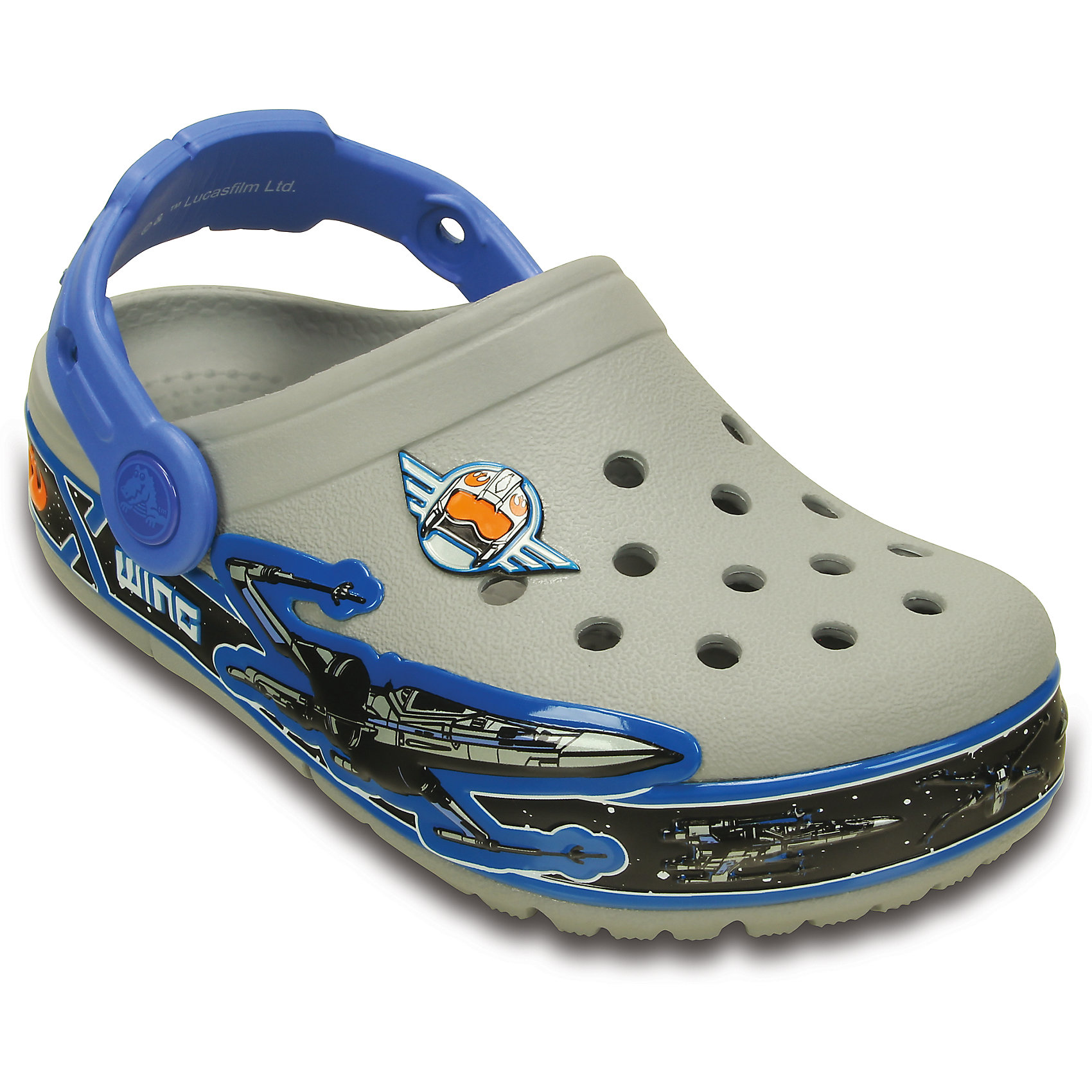 Сабо со светодиодами Kids’ CrocsLights Star Wars X-Wing Clog Crocs Сабо со светодиодами Kids’ CrocsLights Star Wars X-Wing Clog CrocsПляжная обувь<br>Характеристики товара:<br><br>• цвет: синий<br>• материал: 100% полимер Croslite™<br>• встроенные светодиоды<br>• запас энергии элементов питания примерно 350 тыс. шагов<br>• вентиляционные отверстия<br>• украшены изображением с символикой в стиле Звездных войн<br>• бактериостатичный материал<br>• пяточный ремешок фиксирует стопу<br>• толстая устойчивая подошва<br>• отверстия для использования украшений<br>• анатомическая стелька с массажными точками стимулирует кровообращение<br>• страна бренда: США<br>• страна изготовитель: Китай<br><br>Для правильного развития ребенка крайне важно, чтобы обувь была удобной. Такие сабо обеспечивают детям необходимый комфорт, а анатомическая стелька с массажными линиями для стимуляции кровообращения позволяет ножкам дольше не уставать. Сабо легко надеваются и снимаются, отлично сидят на ноге. Материал, из которого они сделаны, не дает размножаться бактериям, поэтому такая обувь препятствует образованию неприятного запаха и появлению болезней стоп. Данная модель особенно понравится детям - ведь в подошве встроены мигающие светодиоды!<br>Обувь от американского бренда Crocs в данный момент завоевала широкую популярность во всем мире, и это не удивительно - ведь она невероятно удобна. Её носят врачи, спортсмены, звёзды шоу-бизнеса, люди, которым много времени приходится бывать на ногах - они понимают, как важна комфортная обувь. Продукция Crocs - это качественные товары, созданные с применением новейших технологий. Обувь отличается стильным дизайном и продуманной конструкцией. Изделие производится из качественных и проверенных материалов, которые безопасны для детей.<br><br>Сабо со светодиодами Kids’ CrocsLights Star Wars X-Wing Clog от торговой марки Crocs можно купить в нашем интернет-магазине.<br><br>Ширина мм: 225<br>Глубина мм: 139<br>Высота мм: 112<br>Вес г: 290<br>Цвет: серый<br>Возраст от месяцев: -2147483648<br>Возраст до месяцев: 2147483647<br>Пол: Мужской<br>Возраст: Детский<br>Размер: 28/29,28/29,29/30,31/32,27/28,24,26,25,30/31,23,33/34,29/30,27/28<br>SKU: 4558821