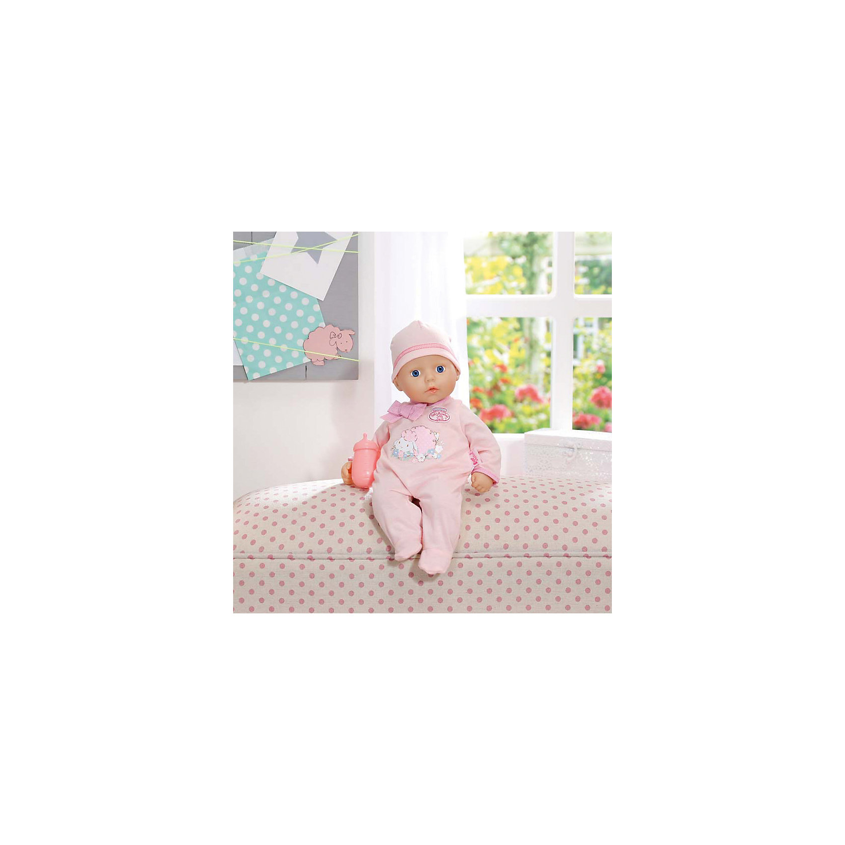 Кукла с бутылочкой, 36 см, my first Baby Annabell Кукла с бутылочкой, 36 см, my first Baby AnnabellБренды кукол<br>Эта милая куколка так похожа на настоящего младенца! Малышка Анабель имеет большие голубые глаза, пухлые губки и щечки. Одета куколка в розовый комбинезон, украшенный рисунком и бантом, и чепчик. Ручки и ножки пупса выполнены из качественного мягкого пластика, повторяющего фактуру кожи младенца. В комплекте также идет небольшая розовая бутылочка для кормления. Одежда куклы сделана из приятной на ощупь, натуральной ткани. Любая девочка придет в восторг от такой очаровательной куколки! <br><br>Дополнительная информация:<br><br>- Материал: пластик.<br>- Высота куклы: 36 см<br>- Кукла с мягконабивным телом.<br>- Комплектация: кукла в одежде, бутылочка для кормления.<br><br>Куклу с бутылочкой, 36 см, my first Baby Annabell (Беби Анабель), можно купить в нашем магазине.<br><br>Ширина мм: 165<br>Глубина мм: 310<br>Высота мм: 200<br>Вес г: 763<br>Возраст от месяцев: 36<br>Возраст до месяцев: 120<br>Пол: Женский<br>Возраст: Детский<br>SKU: 4587466