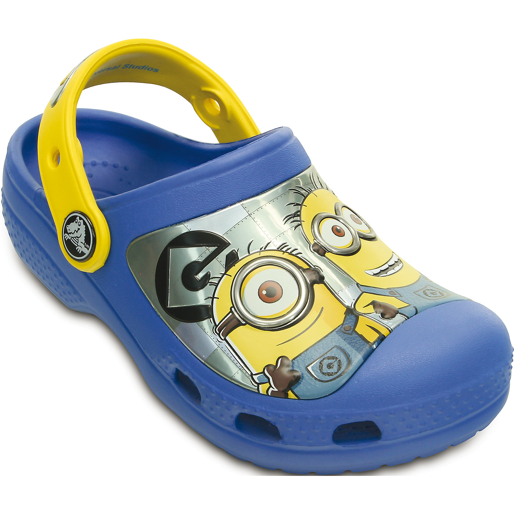 Сабо CC Minions Clg Crocs Сабо CC Minions Clg CrocsПляжная обувь<br>Характеристики товара:<br><br>• цвет: синий<br>• материал: 100% полимер Croslite™<br>• литая модель<br>• вентиляционные отверстия<br>• бактериостатичный материал<br>• пяточный ремешок фиксирует стопу<br>• толстая устойчивая подошва<br>• с принтом<br>• анатомическая стелька с массажными точками стимулирует кровообращение<br>• страна бренда: США<br>• страна изготовитель: Китай<br><br>Для правильного развития ребенка крайне важно, чтобы обувь была удобной. Такие сабо обеспечивают детям необходимый комфорт, а анатомическая стелька с массажными линиями для стимуляции кровообращения позволяет ножкам дольше не уставать. Сабо легко надеваются и снимаются, отлично сидят на ноге. Материал, из которого они сделаны, не дает размножаться бактериям, поэтому такая обувь препятствует образованию неприятного запаха и появлению болезней стоп. <br>Обувь от американского бренда Crocs в данный момент завоевала широкую популярность во всем мире, и это не удивительно - ведь она невероятно удобна. Её носят врачи, спортсмены, звёзды шоу-бизнеса, люди, которым много времени приходится бывать на ногах - они понимают, как важна комфортная обувь. Продукция Crocs - это качественные товары, созданные с применением новейших технологий. Обувь отличается стильным дизайном и продуманной конструкцией. Изделие производится из качественных и проверенных материалов, которые безопасны для детей.<br><br>Сабо от торговой марки Crocs можно купить в нашем интернет-магазине.<br><br>Ширина мм: 225<br>Глубина мм: 139<br>Высота мм: 112<br>Вес г: 290<br>Цвет: синий<br>Возраст от месяцев: -2147483648<br>Возраст до месяцев: 2147483647<br>Пол: Унисекс<br>Возраст: Детский<br>Размер: 23/24,27/28,29/30,31/32,25/26,21/22<br>SKU: 4639477