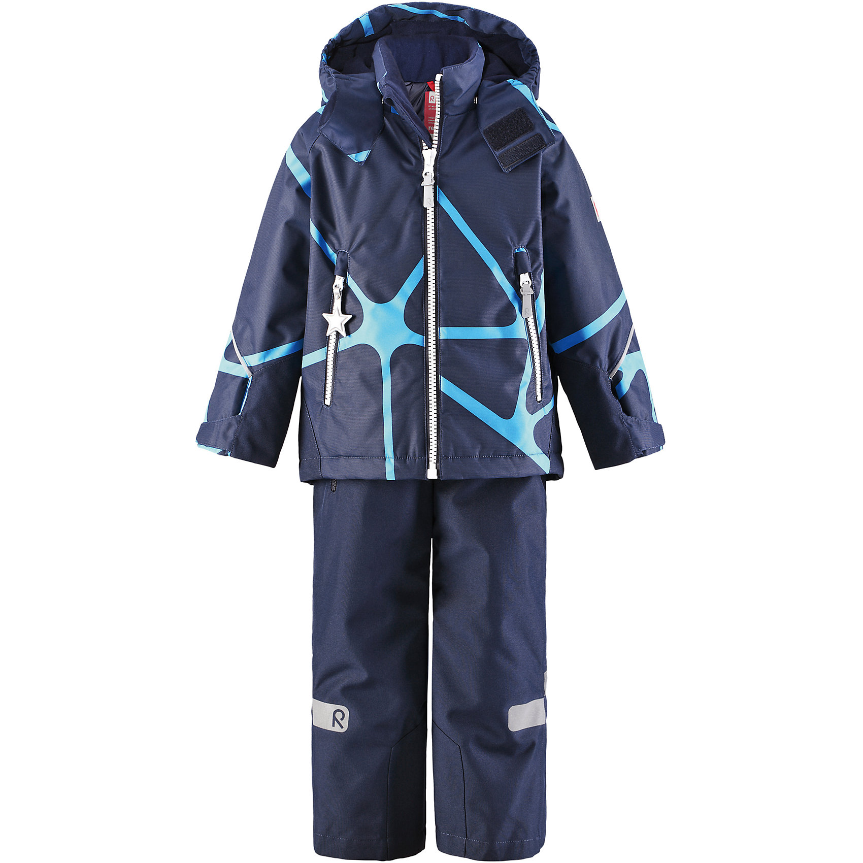 Комплект Kiddo Kide для мальчика Reima Комплект Kiddo Kide для мальчика ReimaОдежда<br>Комплект Reima<br>Зимний комплект для детей. Основные швы проклеены и не пропускают влагу. Прочные усиленные вставки на рукавах и спинке. Водоотталкивающий, ветронепроницаемый, «дышащий» и грязеотталкивающий материал. Зауженная модель. Гладкая подкладка из полиэстраБезопасный, съемный капюшон. Эластичный пояс сзади. Регулируемые манжеты и подол. Регулируемые штанины со снегозащитными манжетами. Регулируемая длина брюк с помощью кнопок и липучек. Ширинка на молнии. Карманы на молнии. Регулируемые подтяжки. Безопасные светоотражающие детали.<br>Утеплитель: Reima® Comfort+ insulation,160 g , 120 g<br>Уход:<br>Стирать по отдельности, вывернув наизнанку. Застегнуть молнии и липучки. Стирать моющим средством, не содержащим отбеливающие вещества. Полоскать без специального средства. Во избежание изменения цвета изделие необходимо вынуть из стиральной машинки незамедлительно после окончания программы стирки. Сушить при низкой температуре.<br>Состав:<br>100% Полиамид, полиуретановое покрытие<br><br>Ширина мм: 356<br>Глубина мм: 10<br>Высота мм: 245<br>Вес г: 519<br>Цвет: синий<br>Возраст от месяцев: 18<br>Возраст до месяцев: 24<br>Пол: Мужской<br>Возраст: Детский<br>Размер: 92,134,98,110,116,122,104,128,140<br>SKU: 4778097
