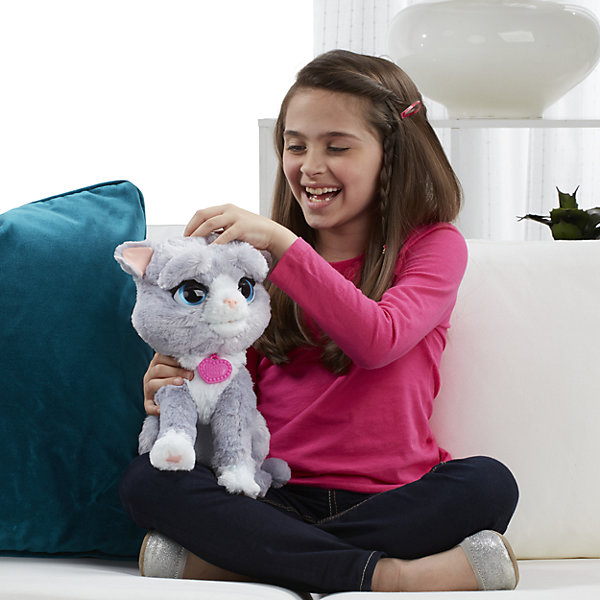 Интерактивный котенок Бутси, FurReal Friends Интерактивный котенок Бутси, FurReal FriendsИнтерактивные мягкие игрушки<br>Интерактивный котенок Бутси из серии FurReal Friends от компании Hasbro - это игрушка, которая может менять настроение во время игры. Функционал игрушки очень многообразный, поэтому ребенок может играть с ней часами напролет!<br>Котенка можно покормить; после того, как он получит угощение, его настроение резко поднимется, милый питомец станет веселым и будет готов играть дальше!<br>Бутси обладает 5 разными выражениями. Она такая смелая и умеет показывать, когда счастлива, грустит, любопытна, расстроена или немного злится! Бутси обожает, когда ее обнимают или щекочат.<br>Бутси любит своё угощение - рыбку! Есть функция TRY-ME! <br><br>Дополнительная информация:<br><br>Цвет: серый с белым.<br>Комплект: интерактивный котенок, аксессуар в виде рыбки, инструкция.<br>Наличие батареек: входят в комплект.<br>Тип батареек: 4 х AA/LR6 1.5V (пальчиковые).<br>Из чего сделана игрушка (состав): плюш, текстиль, пластмасса.<br><br>Ширина мм: 309<br>Глубина мм: 327<br>Высота мм: 159<br>Вес г: 937<br>Возраст от месяцев: 48<br>Возраст до месяцев: 96<br>Пол: Женский<br>Возраст: Детский<br>SKU: 4786859
