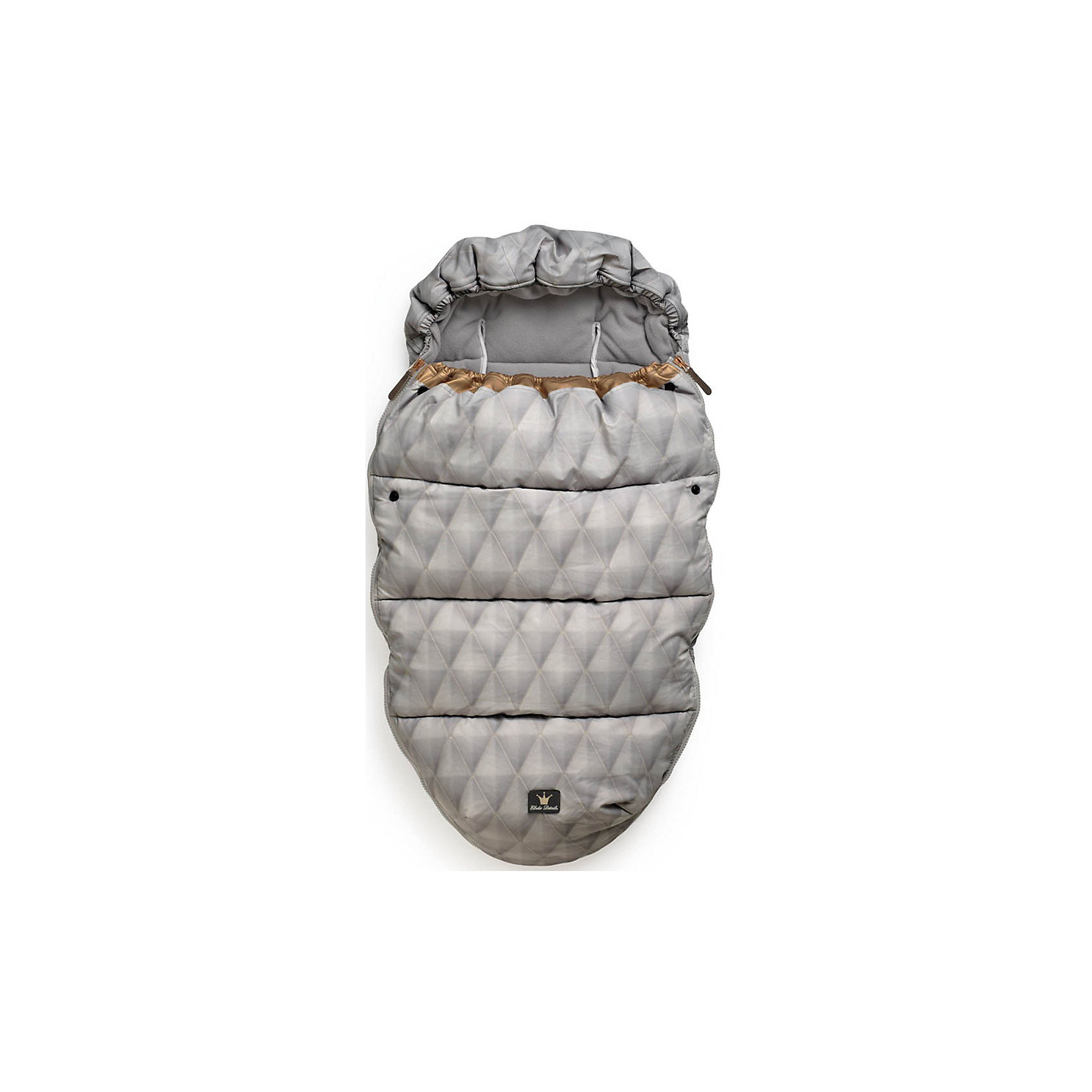 Конверт зимний Gilded Grey, Elodie Details Конверт зимний Gilded Grey, Elodie DetailsЗимние конверты<br>Конверт зимний Gilded Grey, Elodie Details (Элоди Дитейлс)<br><br>Характеристики:<br><br>• водо- и ветронепроницаемый материал<br>• теплая флисовая подкладка<br>• верх-капюшон<br>• молния с двух сторон<br>• прорези для 5-точечных ремней безопасности<br>• подходит для всех колясок, в том числе прогулочных<br>• размер: 53х110 см<br>• материал верха: нейлон<br>• материал подкладки: флис<br>• подходит для ручной и автоматической стирки<br><br>С конвертом Gilded Grey ваш малыш всегда будет чувствовать себя комфортно во время прогулок. Верхний материал имеет водо- и ветронепроницаемую поверхность, а флисовая подкладка нежно согреет кроху даже в непогоду. Эластичный верх пригодится при сильном ветре - его можно использовать как капюшон. Конверт имеет удобную форму, которая позволяет малышу двигаться. Модель имеет прорези для пятиточечных ремней безопасности, что позволяет использовать ее практически для любых колясок, включая прогулочные. Стирать конверт очень просто: он подходит для автоматической и ручной стирки. Позаботьтесь о комфорте крохи с конвертом Gilded Grey!<br><br>Конверт зимний Gilded Grey, Elodie Details (Элоди Дитейлс) можно купить в нашем интернет-магазине.<br><br>Ширина мм: 1100<br>Глубина мм: 530<br>Высота мм: 60<br>Вес г: 900<br>Возраст от месяцев: 0<br>Возраст до месяцев: 12<br>Пол: Унисекс<br>Возраст: Детский<br>SKU: 4966147