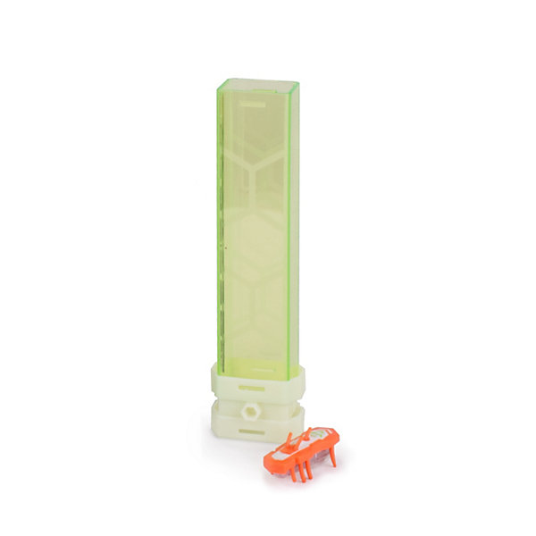 Микро-робот Нано V2, оранжевый, Hexbug Микро-робот Нано V2, оранжевый, HexbugИнтерактивные животные<br>Характеристики электронной игрушки Hexbug:<br><br>• отличительная особенность: нано-жук светится в темноте;<br>• поведение наноробота: автономное, хаотичное;<br>• направление движения: горизонтально и вертикально вверх;<br>• количество ножек: 8 снизу, 3 сверху, верхние рожки помогают взбираться по вертикальным туннелям;<br>• размер наноробота: 4,2х2х1,4 см;<br>• наноробот без труда путешествует по нанодромам из наборов Hexbug Nano;<br>• батарейки входят в комплект: 1 шт. типа AG13;<br>• упаковка наноробота Nano V2 является частью лабиринта для беговых площадок и дорожек из серии V2. <br><br>Электронная игрушка Нано V2 – это микро-робот Нано, который очень быстро передвигается по закрученным лабиринтам, горизонтальным площадкам и вертикальным проходам. Наноробот модернизирован, с контрастной окраской, добавились функциональные рожки. С нанороботами можно устроить настоящие скоростные забеги. <br><br>Микро-робот Нано V2, оранжевый, Hexbug можно купить в нашем интернет-магазине.<br><br>Ширина мм: 26<br>Глубина мм: 8<br>Высота мм: 4<br>Вес г: 57<br>Возраст от месяцев: 36<br>Возраст до месяцев: 2147483647<br>Пол: Унисекс<br>Возраст: Детский<br>SKU: 5007060
