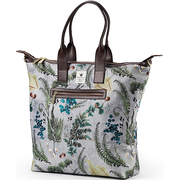 Сумка Forest Flora, Elodie Details Сумка Forest Flora, Elodie DetailsАксессуары для колясок<br>Сумка Forest Flora, Elodie Details.<br><br>Характеристики:<br><br>• вместительное основное отделение;<br>• материал: текстиль, натуральная кожа;<br>• в комплекте: крепления для ручек коляски, съемный плечевой ремень, пеленальный матрасик.;<br>• удобная застежка на молнию;<br>• цвет: серая пастель, с фирменным принтом .<br>• Размер: длина 48 см, высота 41 см, ширина 14 см<br><br>Сумка Forest Flora, Elodie Details - это гораздо больше, чем просто сумка для подгузников! Она оснащена удобными креплениями, позволяющими подвесить ее на ручку коляски. Дизайн выглядит просто невероятно стильно и отлично дополнит образ современной молодой мамы! Сумка выполнена из прочного материала, защищенного от загрязнений специальным покрытием, кожаные вставки и удобные ручки из натуральной кожи. Модель выполнена в сером пастельном цвете, украшена фирменным флористическим принтом. В комплект входят: матрасик для пеленания, крепления для ручек коляски, съемный плечевой ремень. Множество удобных карманов позволяют удобно разложить подгузники, влажные салфетки, ключи, мобильный телефон, косметику и другие полезные мелочи. <br><br>Сумку Forest Flora, Elodie Details, можно купить в нашем интернет -магазине.<br><br>Ширина мм: 420<br>Глубина мм: 150<br>Высота мм: 490<br>Вес г: 894<br>Возраст от месяцев: 216<br>Возраст до месяцев: 1188<br>Пол: Унисекс<br>Возраст: Детский<br>SKU: 5077467