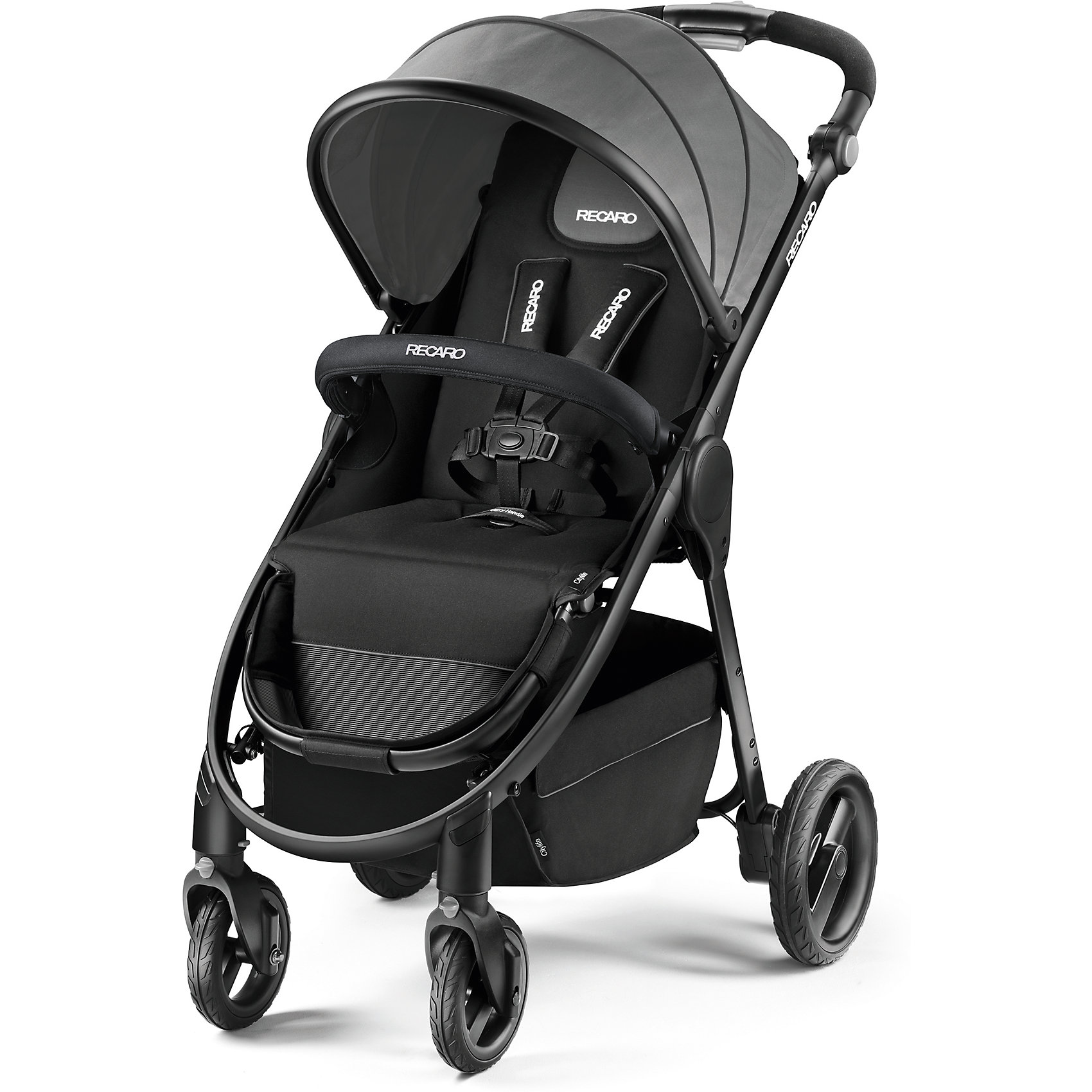 Прогулочная коляска Recaro Citylife, серый Прогулочная коляска Recaro Citylife, серыйПрогулочные коляски<br>Характеристики прогулочной коляски Recaro Citylife<br><br>Прогулочный блок: <br><br>• прогулочный блок снимается с шасси, устанавливается в одном положении;<br>• спинка регулируется благодаря наличию системы ремешков, угол наклона составляет 175 градусов;<br>• подножка коляски регулируется;<br>• капюшон оснащен солнцезащитным козырьком и смотровым окошком;<br>• бампер обтянут мягкой тканью, отстегивается с одной стороны для посадки ребенка;<br>• сиденье оснащено системой 5-ти точечных ремней безопасности, которые регулируются по длине;<br>• ширина сиденья: 35 см;<br>• глубина сиденья: 25 см;<br>• материал чехлов: полиэстер.<br><br>Шасси коляски:<br><br>• ручка коляски регулируется по высоте;<br>• рама коляски оснащена подстаканником;<br>• передние поворотные колеса с фиксаторами;<br>• колеса выполнены из пенорезины, устойчивы к проколам;<br>• тип тормоза: ножной, педаль на задней оси рамы, блокировка сразу двух задних колес;<br>• рама коляски укомплектована корзиной для покупок;<br>• коляска складывается по типу «книжка», имеется фиксатор от раскладывания;<br>• коляска в сложенном виде устойчива в вертикальном положении;<br>• рама коляски складывается вместе с прогулочным блоком;<br>• материал рамы: алюминий.<br><br>Прогулочная коляска Citylife с регулируемой спинкой и подножкой предназначена для прогулок с ребенком, возрастной период от полугода до трех лет. Коляска складывается вместе с прогулочным блоком, в сложенном виде имеет ручку для переноски коляски. На раму коляски можно установить автокресло или люльку – в комплект не входят, приобретаются отдельно. <br><br>Размеры:<br><br>• размер коляски: 108х60х98 см;<br>• размер коляски в сложенном виде: 73х60х40 см;<br>• вес коляски: 10,2 кг<br><br>Комплектация:<br><br>• прогулочная коляска Рекаро Ситилайф;<br>• дождевик;<br>• подстаканник;<br>• инструкция. <br><br>Коляску прогулочную Citylife, Recaro, цвет серый можно купить в нашем интернет-магазине.<br><br>Ширина мм: 450<br>Глубина мм: 650<br>Высота мм: 750<br>Вес г: 10200<br>Возраст от месяцев: 6<br>Возраст до месяцев: 36<br>Пол: Унисекс<br>Возраст: Детский<br>SKU: 5464646