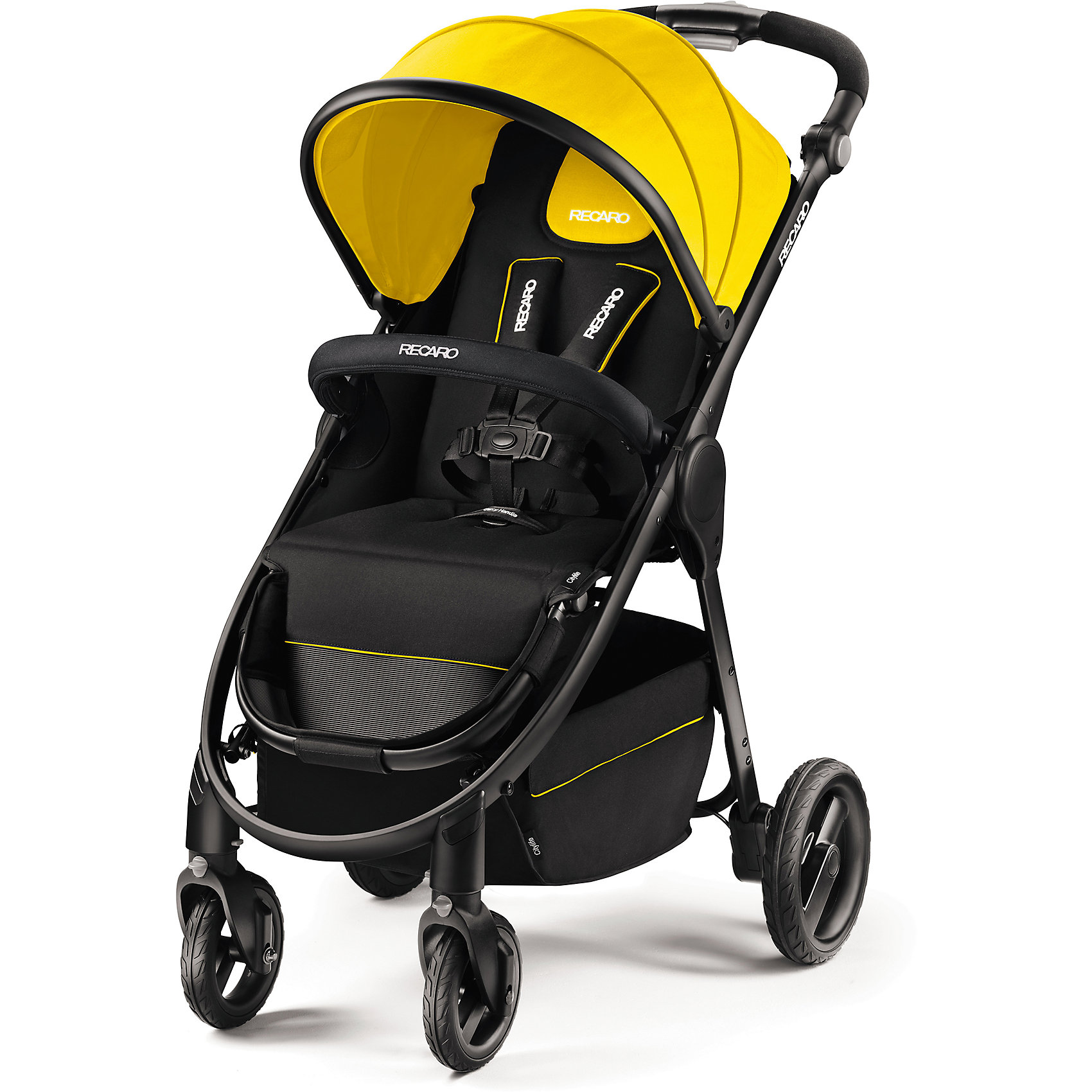 Прогулочная коляска Recaro Citylife, желтый Прогулочная коляска Recaro Citylife, желтыйПрогулочные коляски<br>Характеристики прогулочной коляски Recaro Citylife<br><br>Прогулочный блок: <br><br>• прогулочный блок снимается с шасси, устанавливается в одном положении;<br>• спинка регулируется благодаря наличию системы ремешков, угол наклона составляет 175 градусов;<br>• подножка коляски регулируется;<br>• капюшон оснащен солнцезащитным козырьком и смотровым окошком;<br>• бампер обтянут мягкой тканью, отстегивается с одной стороны для посадки ребенка;<br>• сиденье оснащено системой 5-ти точечных ремней безопасности, которые регулируются по длине;<br>• ширина сиденья: 35 см;<br>• глубина сиденья: 25 см;<br>• материал чехлов: полиэстер.<br><br>Шасси коляски:<br><br>• ручка коляски регулируется по высоте;<br>• рама коляски оснащена подстаканником;<br>• передние поворотные колеса с фиксаторами;<br>• колеса выполнены из пенорезины, устойчивы к проколам;<br>• тип тормоза: ножной, педаль на задней оси рамы, блокировка сразу двух задних колес;<br>• рама коляски укомплектована корзиной для покупок;<br>• коляска складывается по типу «книжка», имеется фиксатор от раскладывания;<br>• коляска в сложенном виде устойчива в вертикальном положении;<br>• рама коляски складывается вместе с прогулочным блоком;<br>• материал рамы: алюминий.<br><br>Прогулочная коляска Citylife с регулируемой спинкой и подножкой предназначена для прогулок с ребенком, возрастной период от полугода до трех лет. Коляска складывается вместе с прогулочным блоком, в сложенном виде имеет ручку для переноски коляски. На раму коляски можно установить автокресло или люльку – в комплект не входят, приобретаются отдельно. <br><br>Размеры:<br><br>• размер коляски: 108х60х98 см;<br>• размер коляски в сложенном виде: 73х60х40 см;<br>• вес коляски: 10,2 кг<br><br>Комплектация:<br><br>• прогулочная коляска Рекаро Ситилайф;<br>• дождевик;<br>• подстаканник;<br>• инструкция. <br><br>Коляску прогулочную Citylife, Recaro, цвет желтый можно купить в нашем интернет-магазине.<br><br>Ширина мм: 450<br>Глубина мм: 650<br>Высота мм: 750<br>Вес г: 10200<br>Возраст от месяцев: 6<br>Возраст до месяцев: 36<br>Пол: Унисекс<br>Возраст: Детский<br>SKU: 5464649