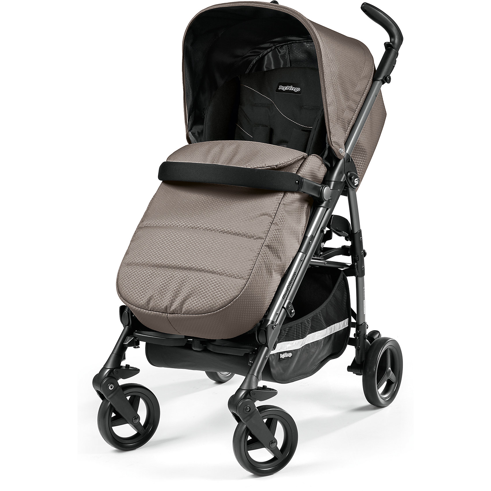 Коляска-трость Peg-Perego Si Completo, Bloom Beige Коляска-трость Peg-Perego Si Completo, Bloom BeigeКоляски-трости<br>Коляска-трость Si Completo, Peg-Perego - легкая современная прогулочная коляска, которая отвечает всем требованиям комфорта и безопасности малыша. Современный дизайн, легкость управления и маневренность делают ее идеальной для использования в любой ситуации.<br>Коляска оснащена удобным для ребенка эргономичным сиденьем с мягкими 5-точечными ремнями безопасности и мягким съемным бампером. Спинка раскладывается в 3 различных положениях для комфортного отдыха. Регулируемая подножка обеспечивает малышу правильную<br>осанку. Чехол для ножек создаст дополнительное тепло, а складной капюшон с солнцезащитным козырьком и креплением для игрушки защитит от солнца и дождя. Для родителей предусмотрены удобные, регулируемые по высоте ручки и вместительная корзина для принадлежностей<br>малыша. <br><br>Коляска оснащена 4 колесами: передние колеса - плавающие с амортизаторами и возможностью фиксации, задние колеса - с центральным тормозом. Коляска легко и компактно складывается тростью с помощью центральной ручки и не занимает много места при хранении. Имеется ручка для транспортировки в сложенном состоянии. Тканевые детали легко чистятся и не выгорают на солнце. В комплекте входят два ремешка, которые позволяют устанавливать на шасси коляски автокресло Primo Viaggio Tri-Fix (продается отдельно). Подходит для детей от 6 месяцев до 3 лет.<br><br><br>Особенности:<br><br>- удобна для транспортировки и хранения;<br>- эргономичное прогулочное сиденье;<br>- большой капюшон с солнцезащитным козырьком;<br>- регулируемый в 3 положениях наклон спинки;<br>- корзина для вещей ребенка;<br>- чехол на ноги;<br>- передние плавающие колеса с возможностью фиксации;<br>- легко и компактно складывается.<br><br><br>Дополнительная информация:<br><br>- В комплекте: чехол для ножек, дождевик, съемный бампер, корзина для покупок, адаптеры для крепления автокресла.<br>- Цвет: Bloom Beige (кремовый).<br>- Материал: алюминий, текстиль.<br>- Диаметр передних колес - 16 см., диаметр задних колес - 18 см. <br>- Ширина шасси: 51 см.<br>- Длина спального места: 87 см.<br>- Размер в разложенном виде: 87 х 52 x 102 см.<br>- Размер в сложенном виде: 33 х 99,5 х 36 см.<br>- Вес: 7,1 кг.<br><br>Коляску-трость Si Completo, Peg-Perego, Bloom Red можно купить в нашем интернет-магазине.<br><br>Ширина мм: 1050<br>Глубина мм: 305<br>Высота мм: 320<br>Вес г: 10000<br>Возраст от месяцев: 6<br>Возраст до месяцев: 36<br>Пол: Унисекс<br>Возраст: Детский<br>SKU: 5545245