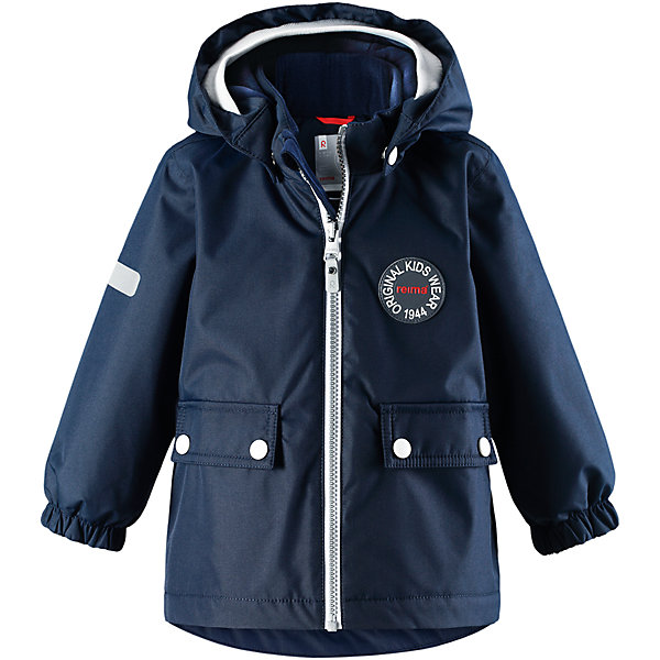 Куртка Reimatec® Reima Quilt для мальчика Куртка Reimatec® Reima Quilt для мальчикаВерхняя одежда<br>Характеристики товара:<br><br>• цвет: синий;<br>• состав: 100% полиэстер;<br>• подкладка: 100% полиэстер;<br>• утеплитель: 80 г/м2;<br>• сезон: демисезон, зима;<br>• температурный режим: от +5 до -15С;<br>• водонепроницаемость: 8000 мм;<br>• воздухопроницаемость: 10000 мм;<br>• износостойкость: 30000 циклов (тест Мартиндейла);<br>• водо- и ветронепроницаемый, дышащий и грязеотталкивающий материал;<br>• основные швы проклеены и водонепроницаемы;<br>• застежка: молния с защитой подбородка;<br>• гладкая подкладка из полиэстера;<br>• безопасный, съемный капюшон;<br>• мягкая резинка на кромке капюшона;<br>• эластичные манжеты;<br>• два кармана с кнопками;<br>• светоотражающие детали;<br>• страна бренда: Финляндия;<br>• страна изготовитель: Китай.<br><br>Самые важные швы в этой зимней куртке проклеены и водонепроницаемы, а сама она изготовлена из ветронепроницаемого, дышащего материала с водо и грязеотталкивающей поверхностью. Гладкая подкладка из полиэстера поможет быстро одеться. <br><br>Съемный капюшон не только защищает от пронизывающего ветра, но еще и безопасен во время игр на свежем воздухе. Кнопки легко отстегиваются, если капюшон случайно за что-нибудь зацепится. Мягкая резинка по краю регулируемого капюшона, а также большие карманы с клапанами и светоотражающие детали придают образу изюминку. <br><br>Куртку Reimatec® Reima Quilt от финского бренда Reima (Рейма) можно купить в нашем интернет-магазине.<br><br>Ширина мм: 356<br>Глубина мм: 10<br>Высота мм: 245<br>Вес г: 519<br>Цвет: синий<br>Возраст от месяцев: 24<br>Возраст до месяцев: 36<br>Пол: Мужской<br>Возраст: Детский<br>Размер: 98,80,92,86<br>SKU: 6968422