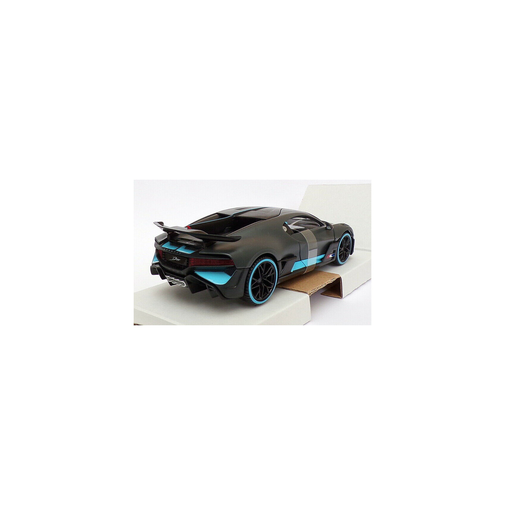 фото Машина maisto bugatti divo, 1:24