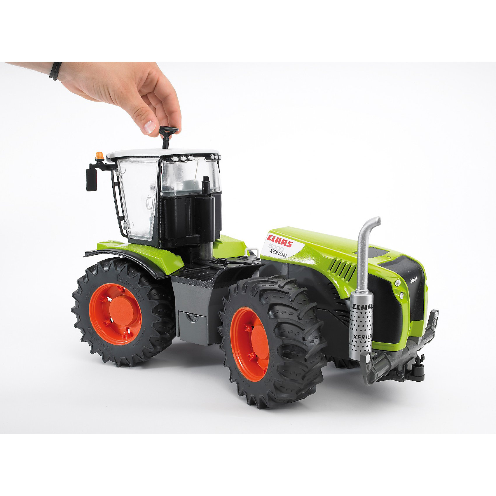 фото Трактор Claas Xerion 5000 с поворачивающейся кабиной, Bruder