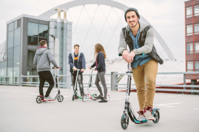 Самокат баннер. Электросамокат kugoo s1. Электросамокат artway x10. Прокатные самокаты в зеленограде. Рядом есть самокаты.