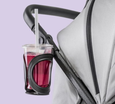 Kinderwagen mit Getränkehalter